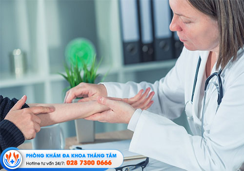 10-phong-kham-da-lieu-quan-10-co-bac-si-gioi